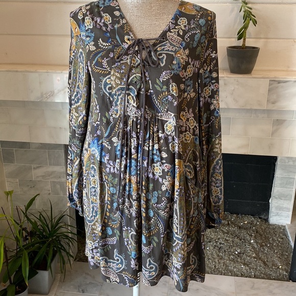 Free People Rain Or Shine Lace-Up Gray Paisley Floral Mini Dress Size Small - Picture 7 of 14